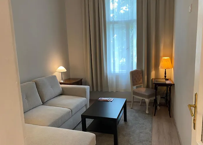 Major * Budapest