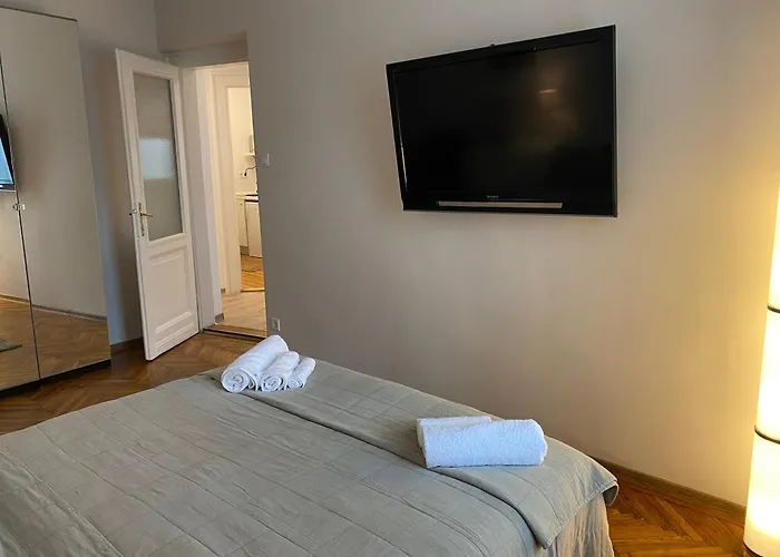 Major Budapest